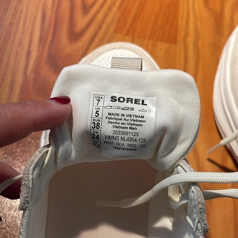 Sorel Ona 503 Low Top Sneakers. NEW - Picture 6 of 6